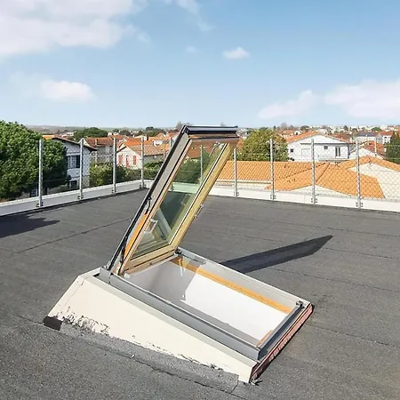 2 Bedroom Beautiful In *