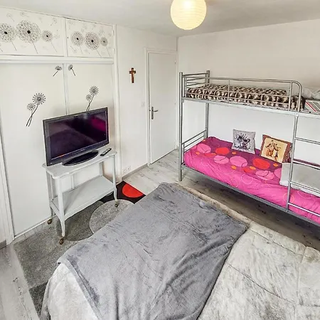 2 Bedroom Beautiful In Royan