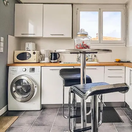 2 Bedroom Beautiful In * Royan