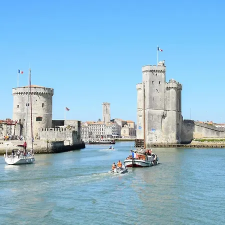 2 Bedroom Beautiful In Lejlighed Royan